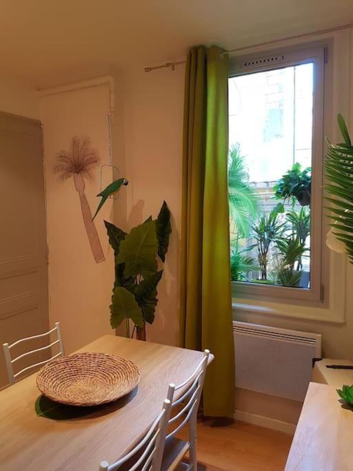 Reve De Coco, Le Port A Pied Apartment Sanary-sur-Mer Exterior photo