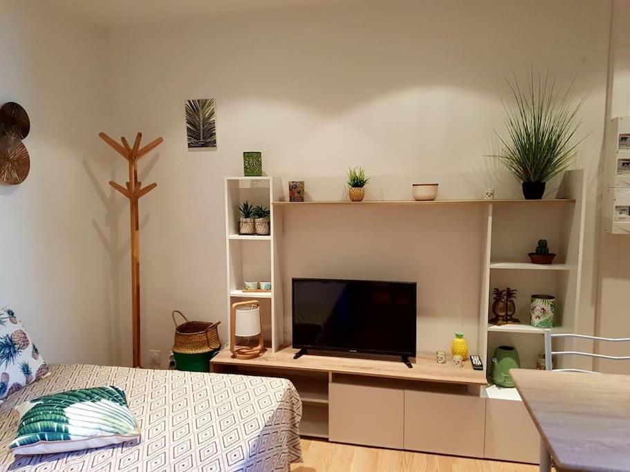Reve De Coco, Le Port A Pied Apartment Sanary-sur-Mer Exterior photo