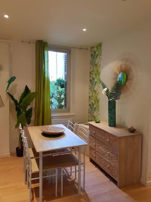 Reve De Coco, Le Port A Pied Apartment Sanary-sur-Mer Exterior photo